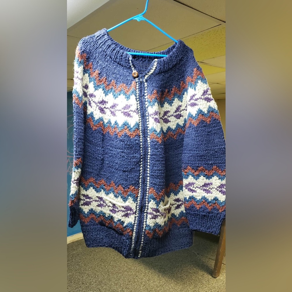 Guatemalan, Boho type Cozy Knit Cardigan with Zigzag Pattern